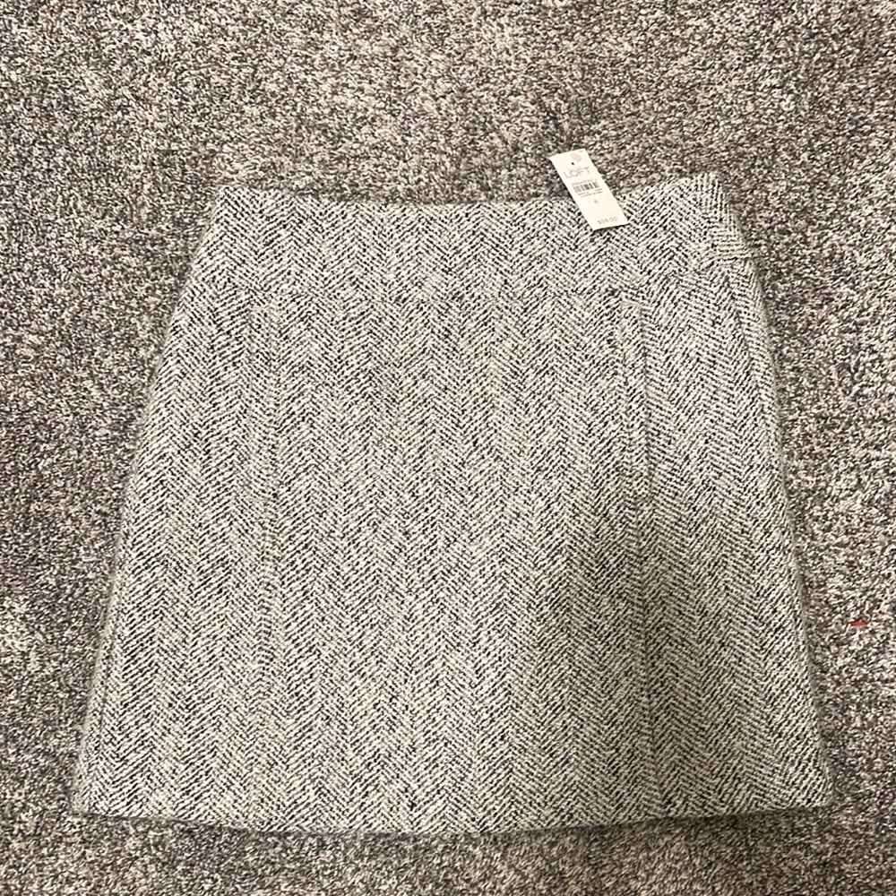 Loft nwt wool skirt with pockets